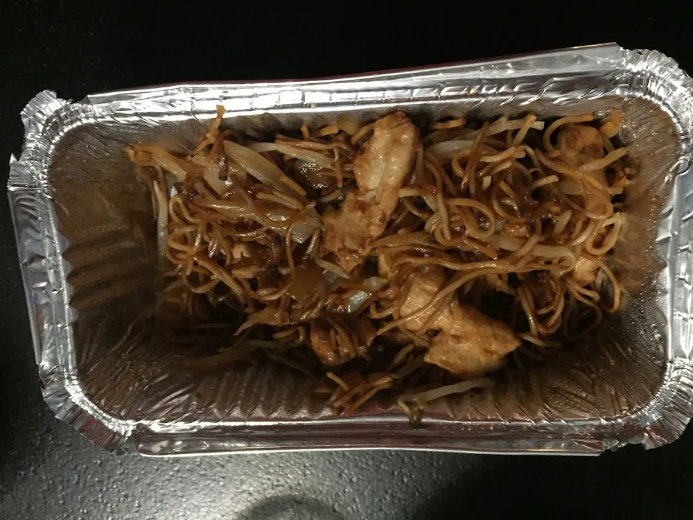 Nouilles Sautées Au Poulet